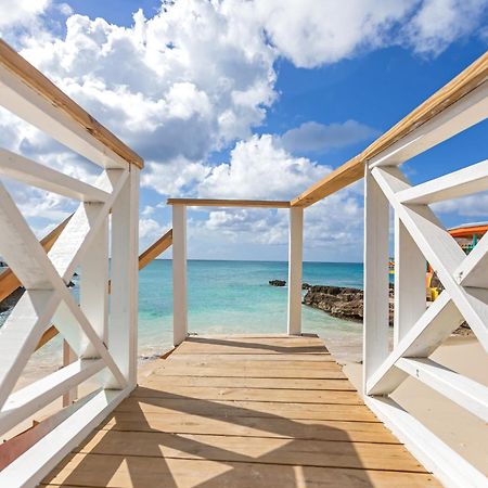Maho Beach House - Petite Studio - Beach Access Екстер'єр фото