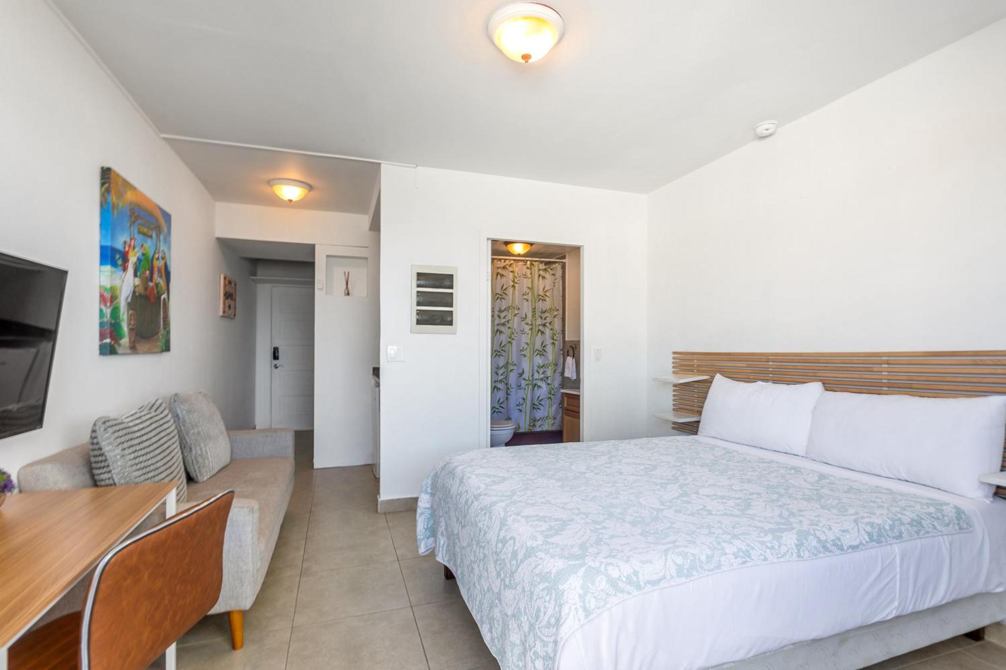 Maho Beach House - Petite Studio - Beach Access Екстер'єр фото